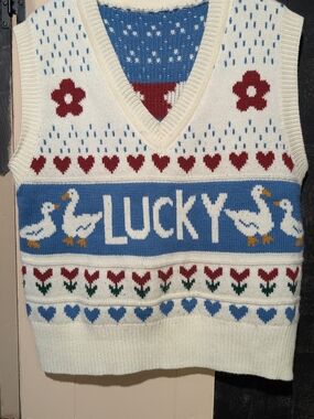 Lucky V-Neck Sweater Vest in Cream and Blue